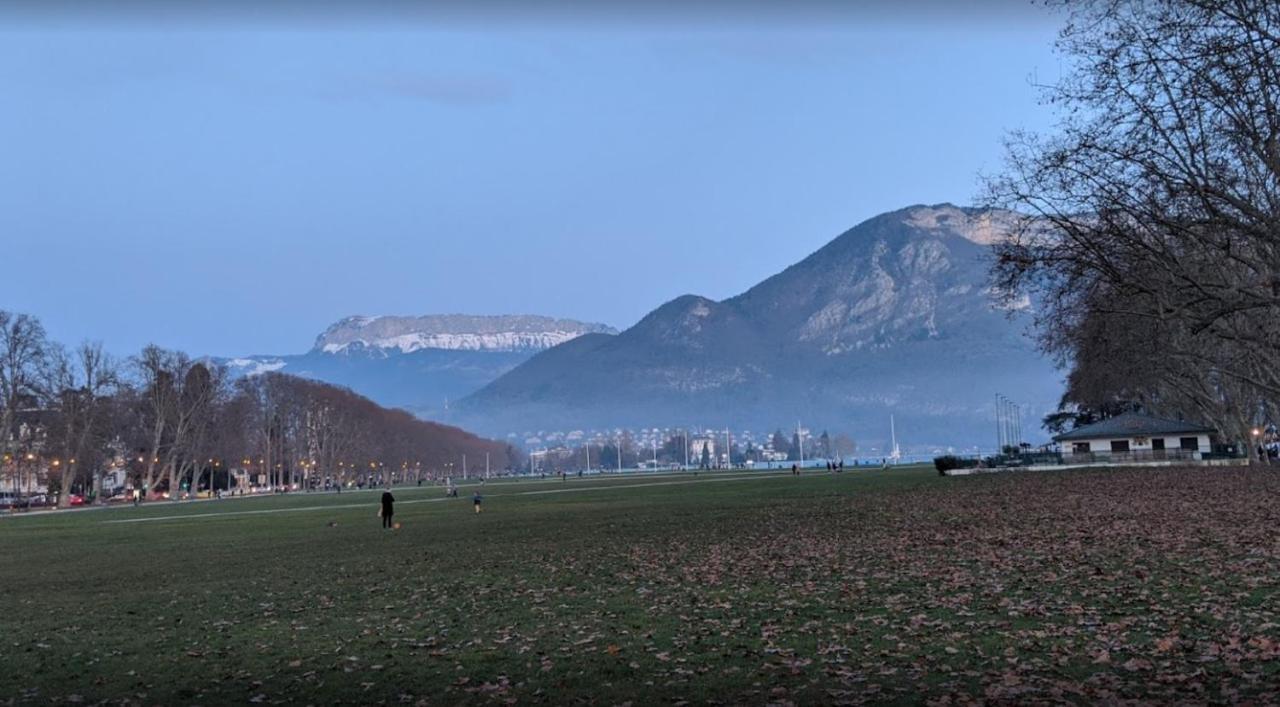 Diane 100 M Du Lac Annecy Kültér fotó